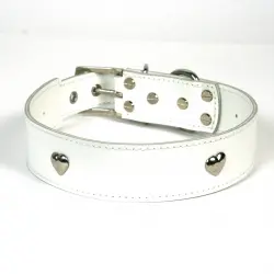 COLLAR DE PIEL BLANCO CON  CORAZON