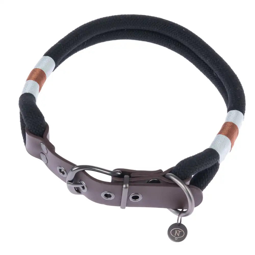 Collar Nomad Tales Spirit ébano para perros - S: 36 - 40 cm contorno de cuello, 30 mm (An)